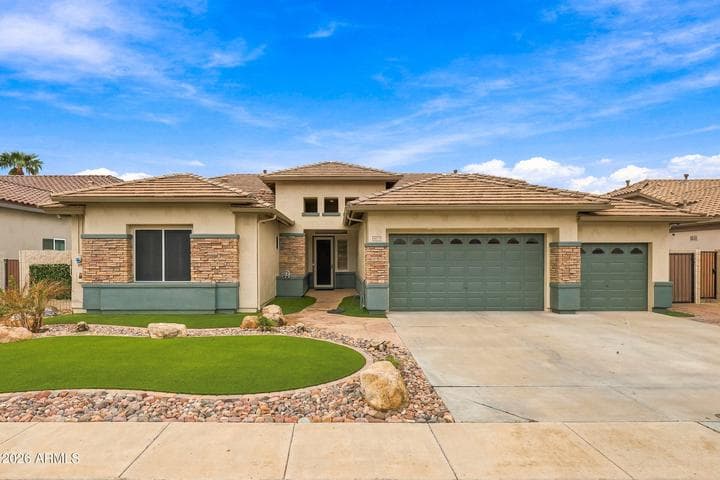 8073 W Louise Drive, Peoria, AZ