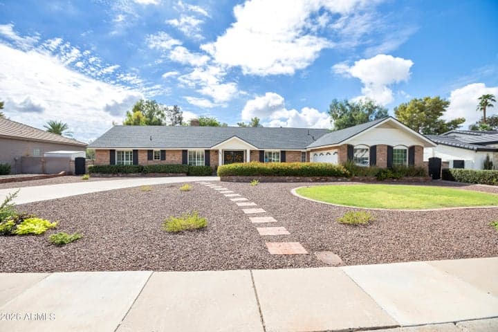 521 W WAKONDA Lane, Phoenix, AZ