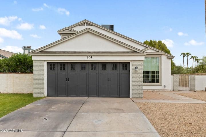 854 E MANOR Drive, Chandler, AZ