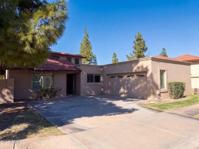 200 E BARBARITA Avenue, Gilbert, AZ