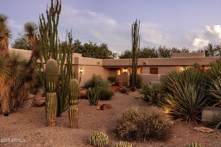 1042 N BOULDER Drive, Carefree, AZ