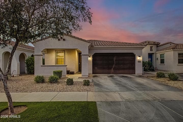 2820 E SUNLAND Avenue, Phoenix, AZ