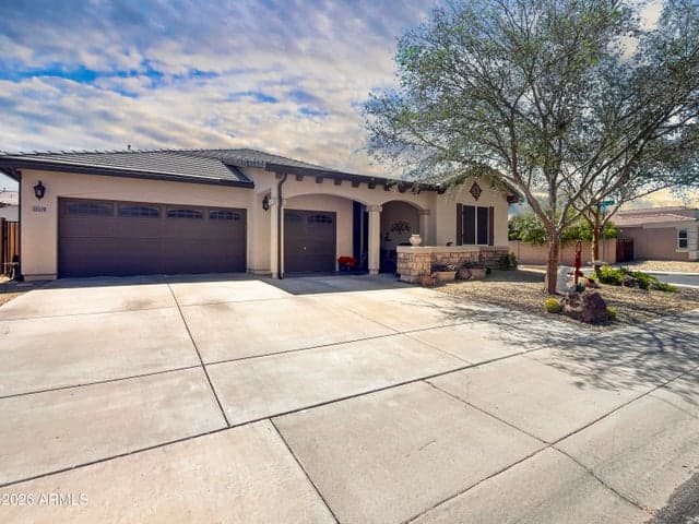 18519 W ONYX Court, Waddell, AZ