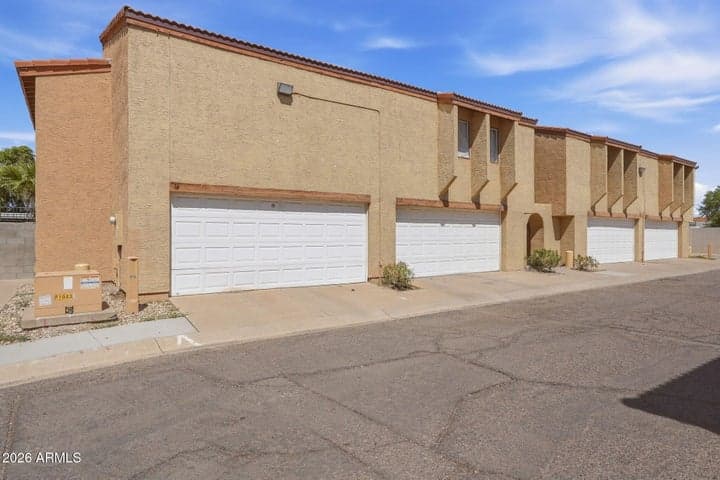 2202 W GLENROSA Avenue #18, Phoenix, AZ
