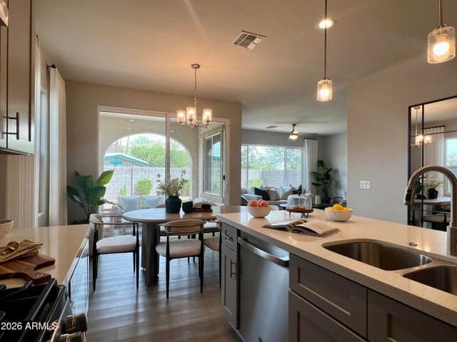6529 N 15TH Drive, Phoenix, AZ