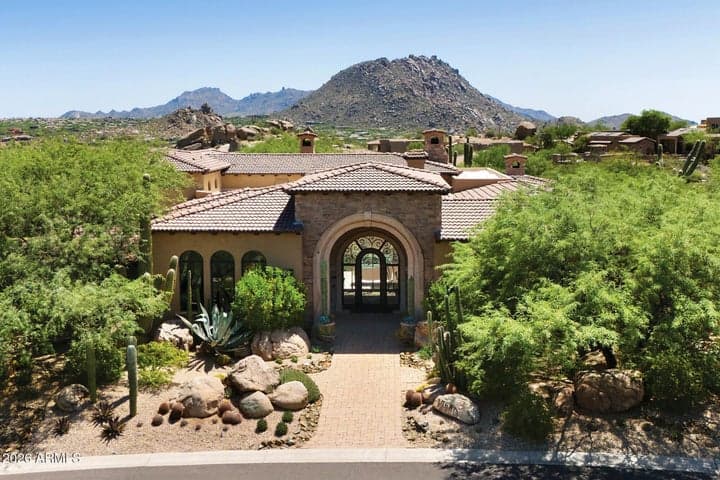 10681 E GREYTHORN Drive, Scottsdale, AZ
