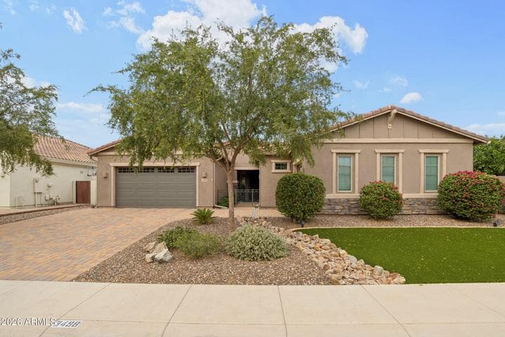 3498 E BALSAM Drive, Chandler, AZ