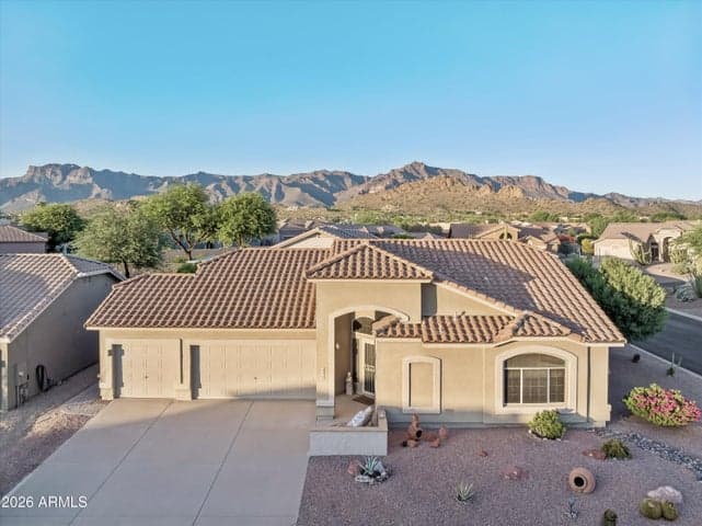 6329 S SANDTRAP Drive, Gold Canyon, AZ