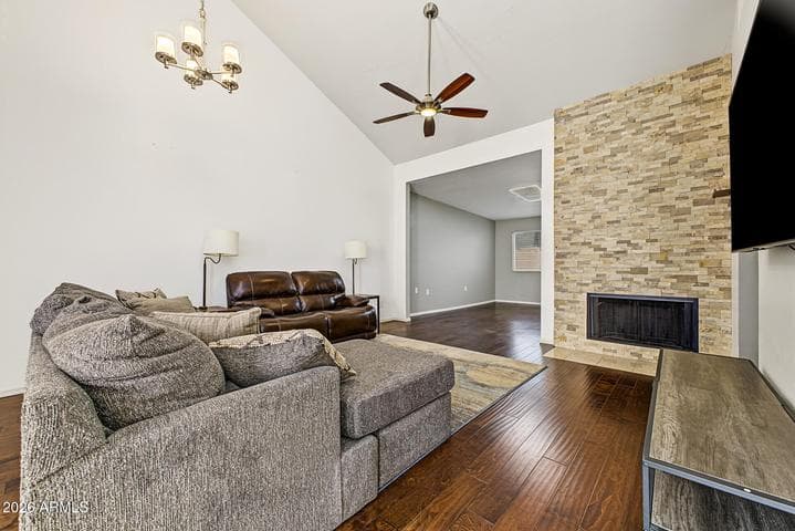 371 W LODGE Drive, Tempe, AZ