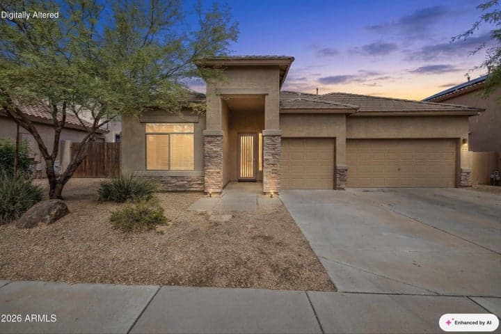 8364 W MOLLY Lane, Peoria, AZ