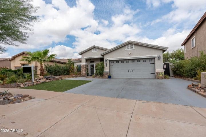 5124 W CHAMBERS Street, Laveen, AZ