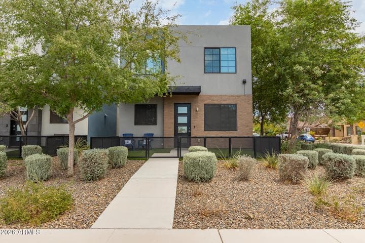2825 N 42nd Street #7, Phoenix, AZ