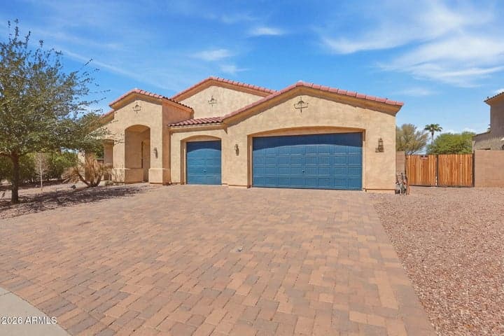 18026 W SELLS Drive, Goodyear, AZ