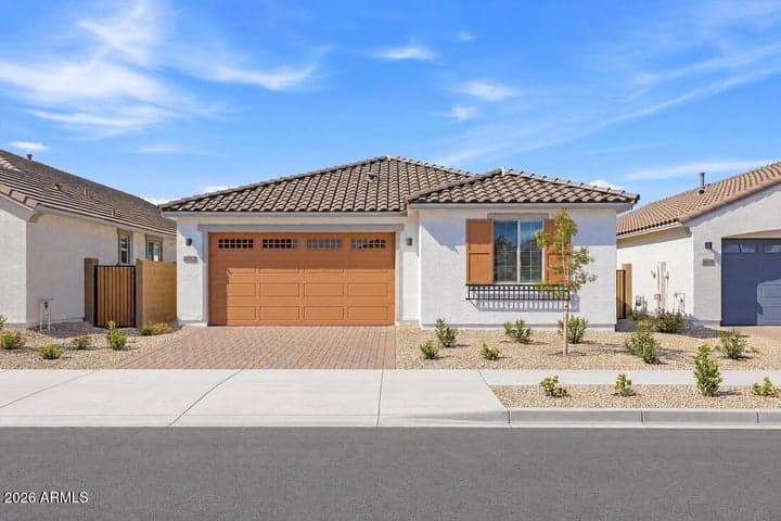 14382 W SOFT WIND Drive, Surprise, AZ