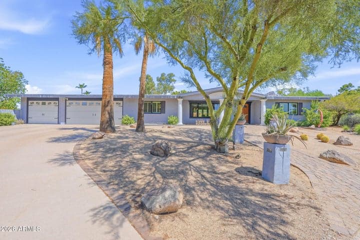 5822 N 23RD Place, Phoenix, AZ