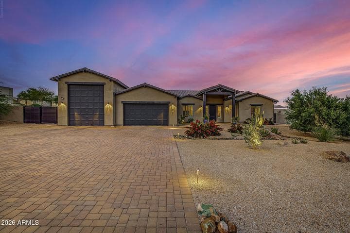 618 E TUMBLEWEED Drive, Phoenix, AZ