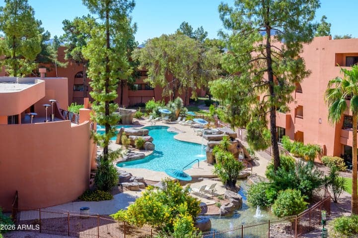 12222 N PARADISE VILLAGE Parkway #423, Phoenix, AZ