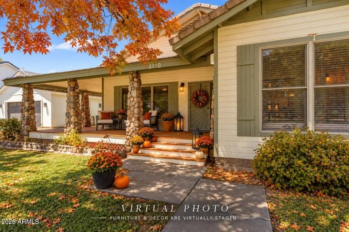 2720 W HARVEST GROVES Lane, Phoenix, AZ