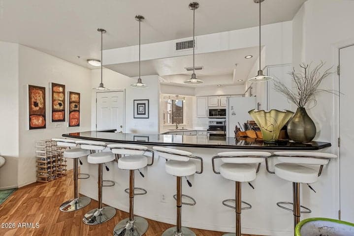 9151 W GREENWAY Road #226, Peoria, AZ