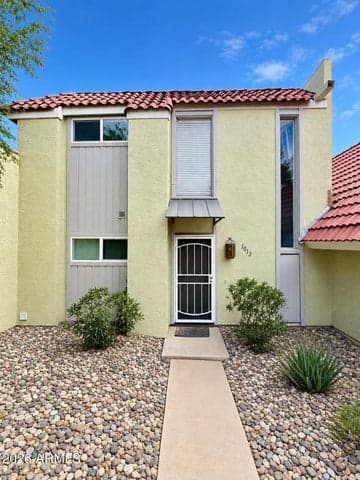 1012 E HIGHLAND Avenue, Phoenix, AZ