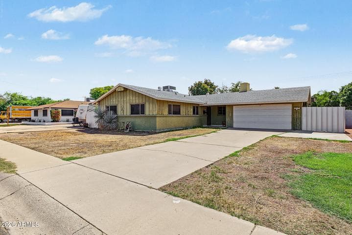 2109 W KEIM Drive, Phoenix, AZ