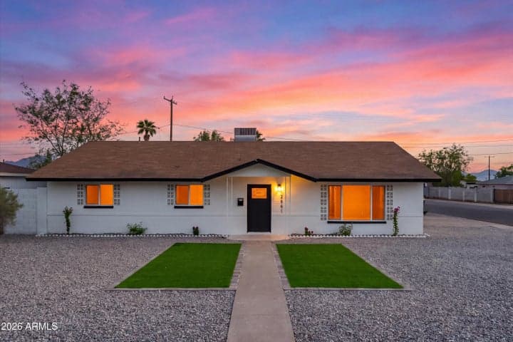2841 W CAMPBELL Avenue, Phoenix, AZ