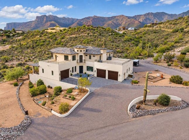 10150 E LAZY K Road, Gold Canyon, AZ