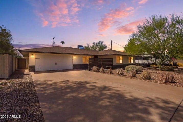 1209 W MEDLOCK Drive, Phoenix, AZ
