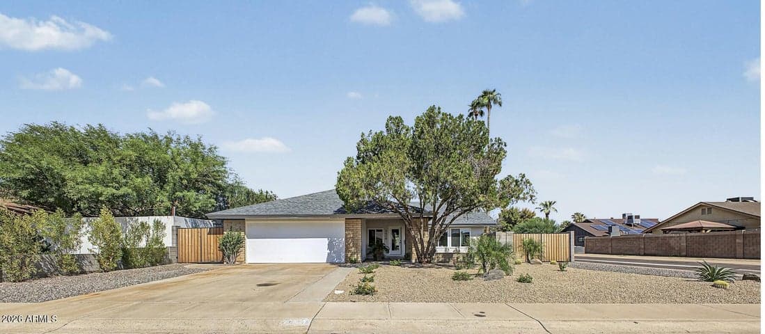 2610 E SYLVIA Street, Phoenix, AZ