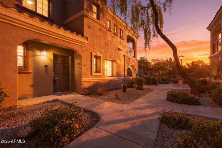 3935 E ROUGH RIDER Road #1106, Phoenix, AZ