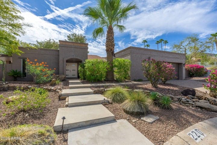 220 W WILLOW Avenue, Phoenix, AZ