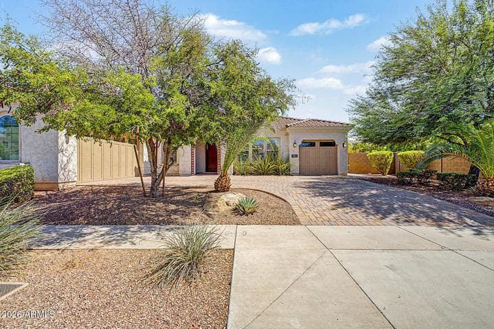 2923 E CONSTANCE Way, Phoenix, AZ