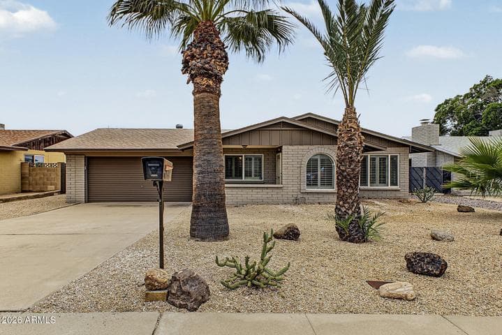 817 E CHERYL Drive, Phoenix, AZ