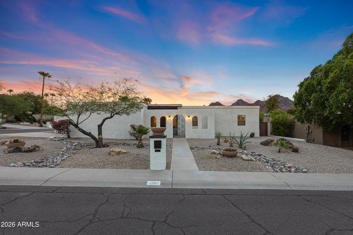 8423 N 16TH Place, Phoenix, AZ