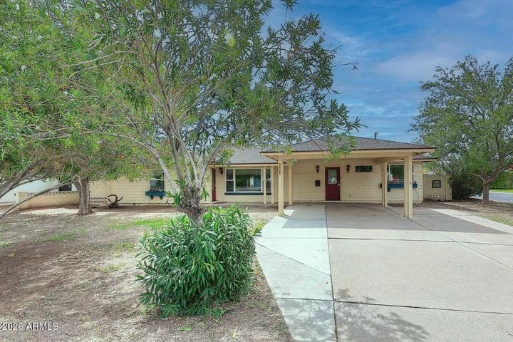 4425 E WELDON Avenue, Phoenix, AZ