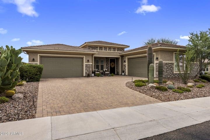 2933 E DALEY Lane, Phoenix, AZ