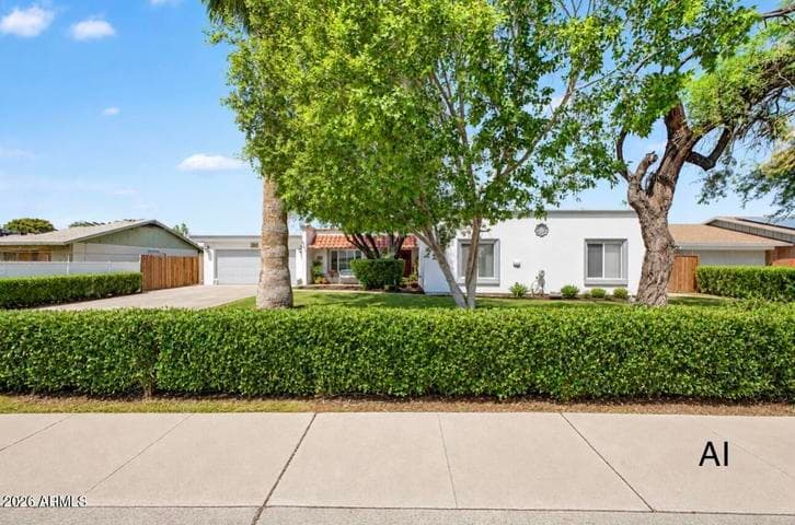 5816 W ROYAL PALM Road, Glendale, AZ