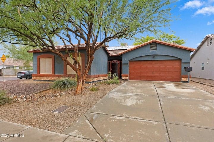 2334 W MYRTLE Avenue, Phoenix, AZ