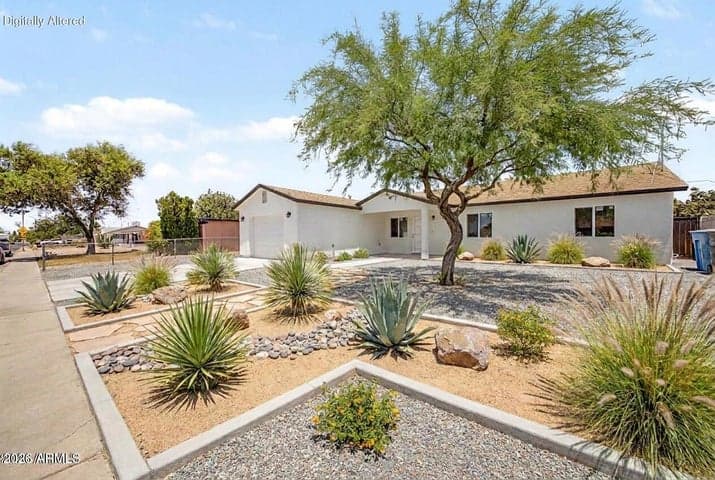 3010 W COUNTRY GABLES Drive, Phoenix, AZ