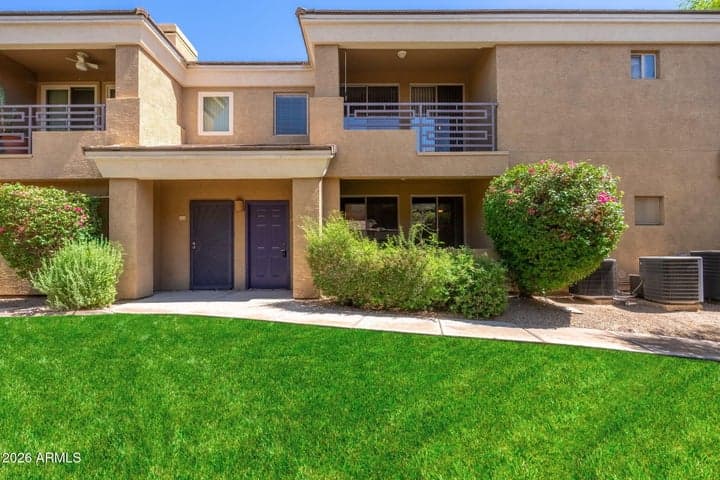 1411 E Orangewood Avenue #105, Phoenix, AZ