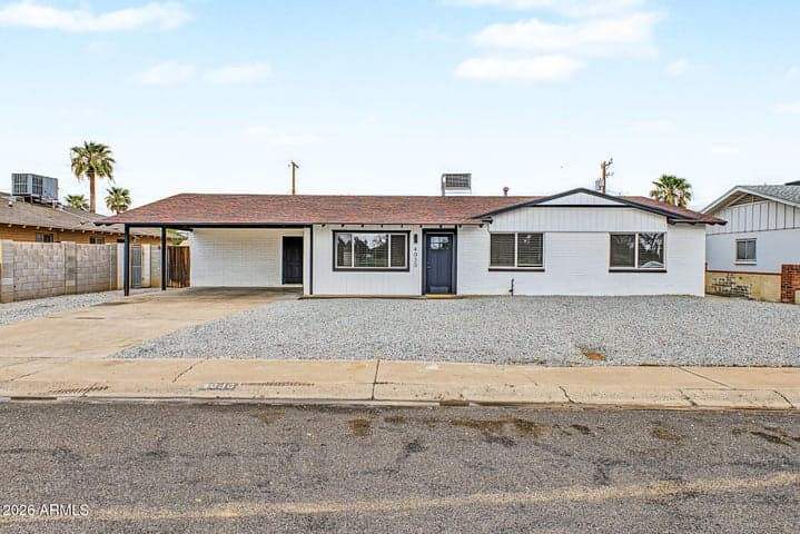 4030 W GLENDALE Avenue, Phoenix, AZ