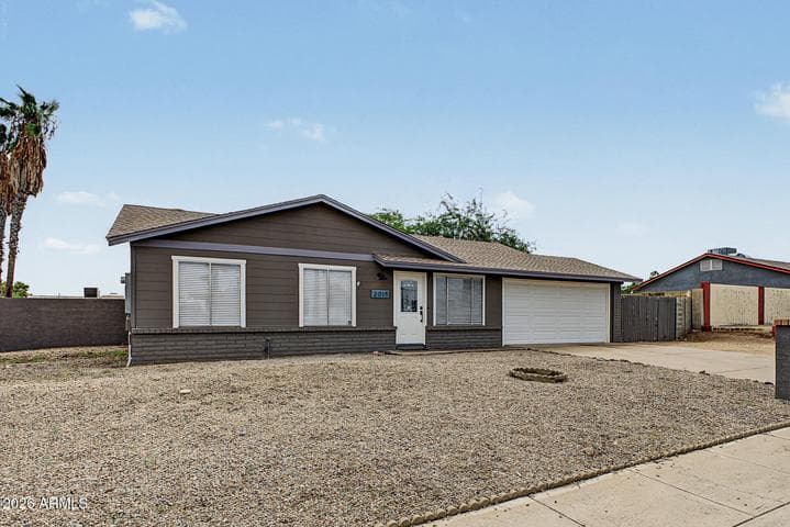2015 E VISTA Drive, Phoenix, AZ