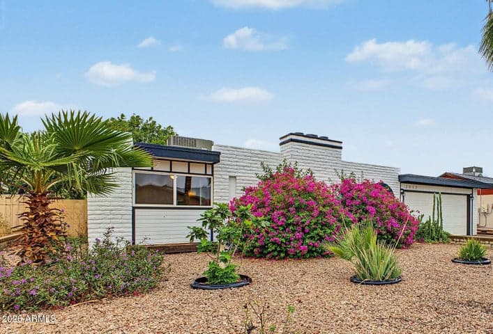 2917 W LAUREL Lane, Phoenix, AZ