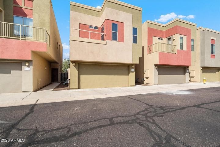 3113 E DANBURY Road #11, Phoenix, AZ