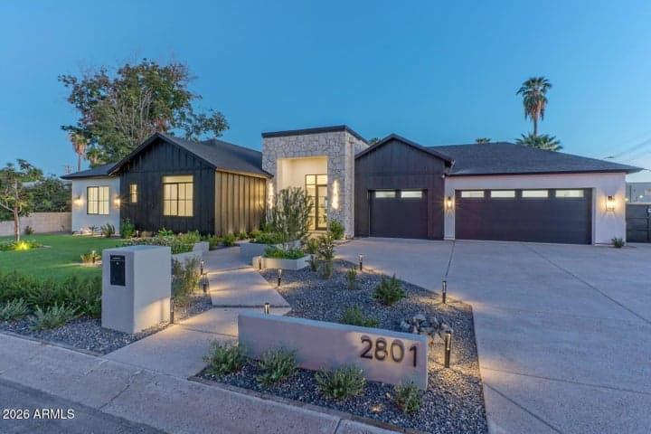 2801 E ELM Street, Phoenix, AZ