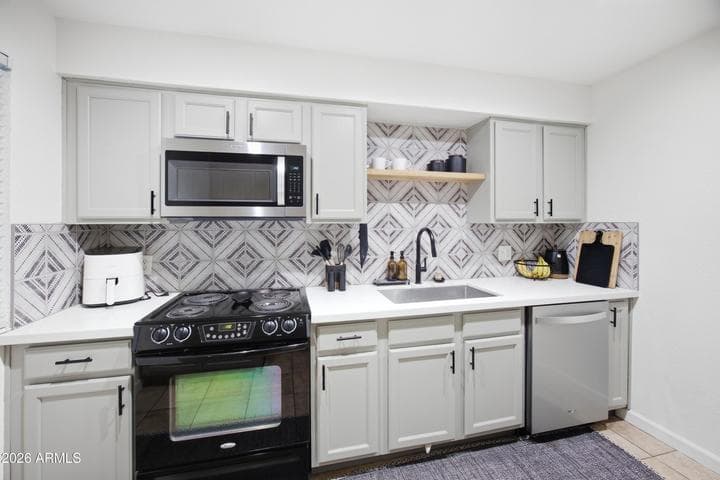 3402 N 32nd Street #163, Phoenix, AZ