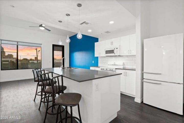 1130 N 2nd Street #210, Phoenix, AZ