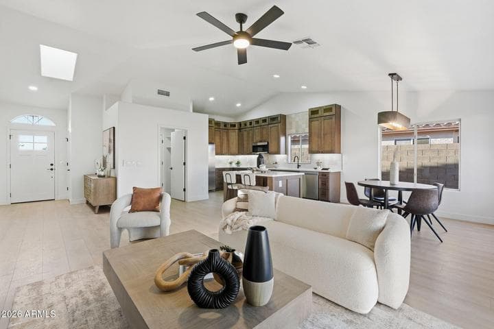 16601 N 23RD Place, Phoenix, AZ