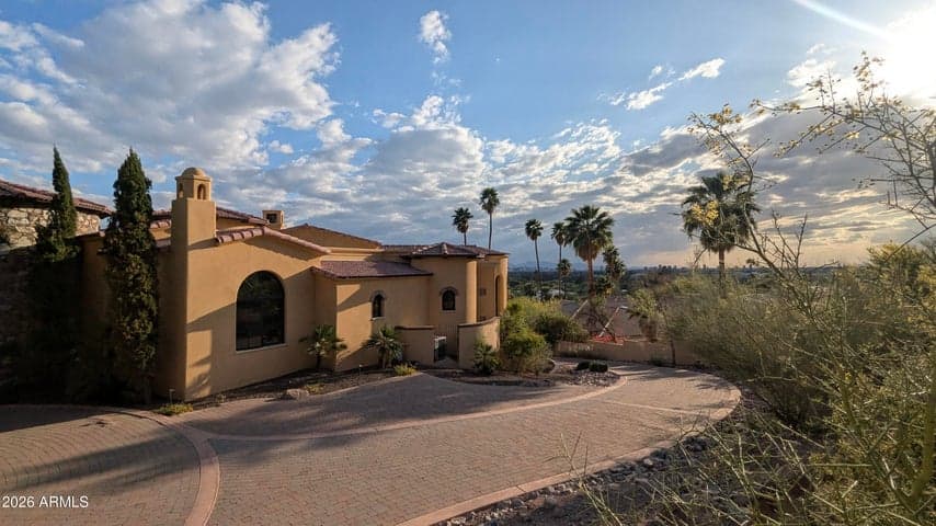 4836 E White Gates Drive, Phoenix, AZ