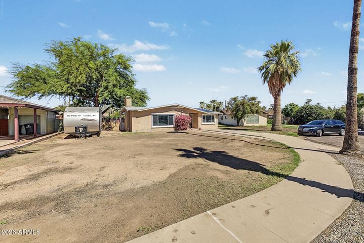 1128 N WALNUT Drive, Casa Grande, AZ
